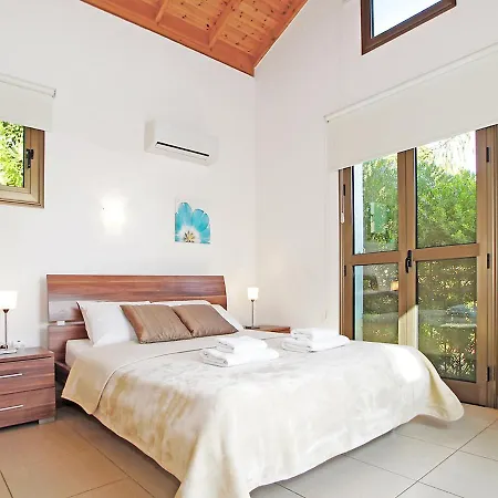 Villa Louisa By Interhome